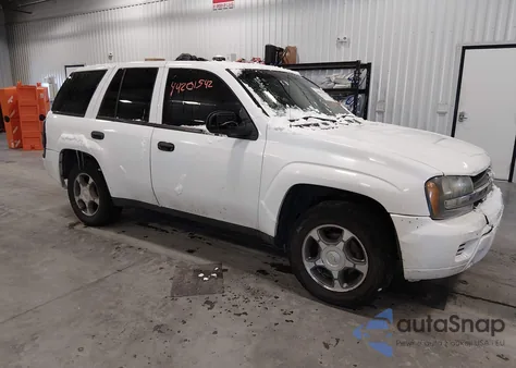 2007 Chevrolet Trailblazer Ls z USA, uszkodzony, nr VIN 1GNDT13S872151931